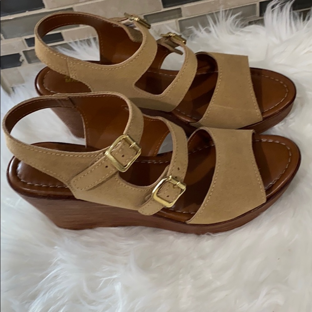 Bella Vita ANI-Italy Ambra Italian Suede 9